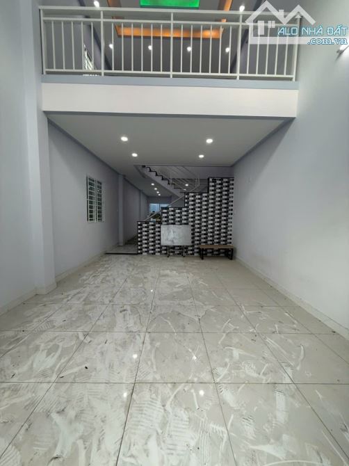 Bán Gấp GIÁ RẺ Nhà 1/ HXH đường gò dầu Tân Phú DT khủng 5mx18m gồm 2 tầng giá chỉ 6.8 Tỷ - 1