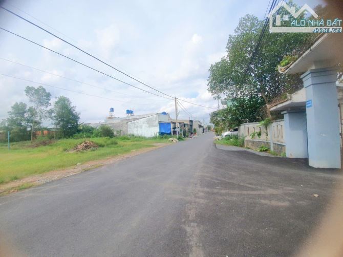 11 tỷ 💢 Bán đất khu vực 4 , thị trấn Đức hòa Long An cũ  - 20 x 50 thổ cư 💯, shr - 1