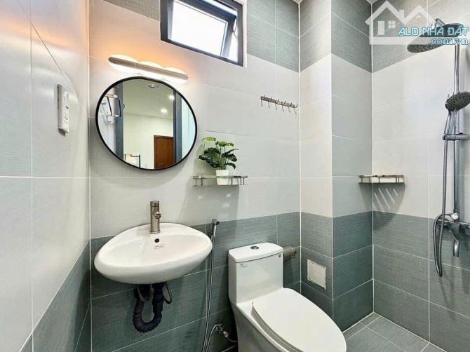 Siêu Phẩm CHDV Phan Đăng Lưu – 12 Phòng, HĐT 85tr/Tháng, 6x22m Giá Chỉ 23 Tỷ - 1