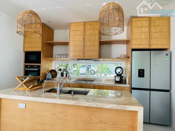 Bán Villa 3 tầng 3PN tại Venus Flamigo Đại lải. giá chỉ  7,x tỷ - 3