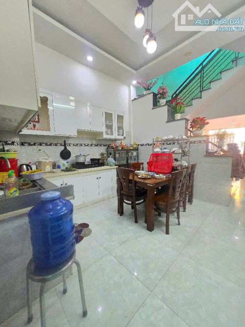 59m2 - 1t2l - 3pn - shr - 7 tỷ - đường 12m - bên hông chợ đầu mối thủ đức - 1