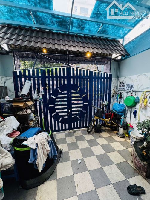 Gấp bán giảm 600 triệu chỉ nhỉnh 13 tỷ - Miếu bình Đông - 160m2 - đường 10m , bao tách lô. - 1