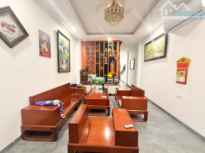 PHÂN LÔ NGUYỄN THỊ ĐỊNH - NHÀ ĐẸP - GẦN PHỐ - 6 TẦNG THANG MÁY - TẶNG NỘI THẤT - KINH DOAN - 1