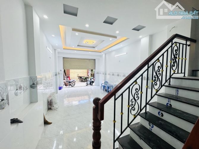 BÁN NHÀ 3 TẦNG - TÂN PHÚ - 4Mx15M - SỔ VUÔNG VỨC - NHỈNH 6 TỶ THƯƠNG LƯỢNG - 1