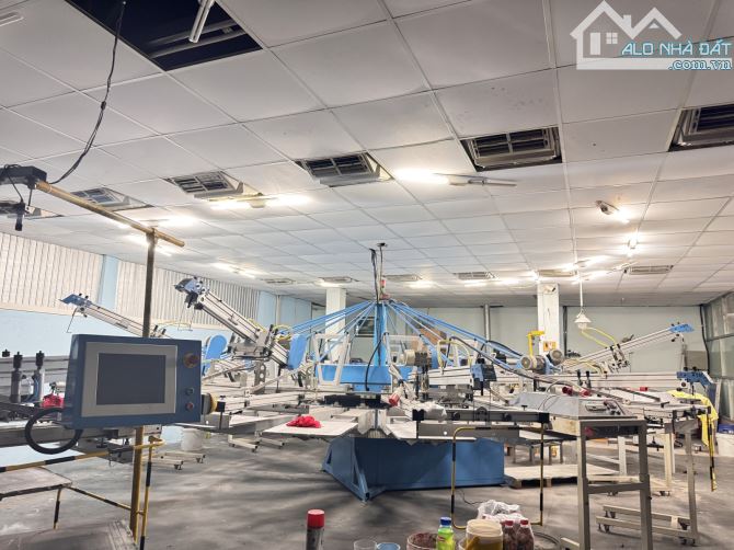 GẤP BÁN NHÀ XƯỞNG NỞ HẬU - MẶT TIỀN TRUNG LÂN - BÀ ĐIỂM - HÓC MÔN - DTSD: 400M2 - 16.5 TỶ. - 1