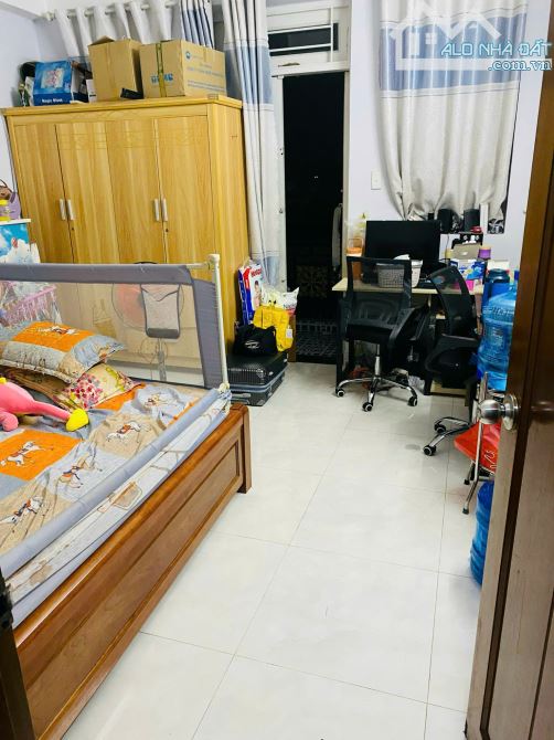 Nhà đẹp hxh Hiệp Thành 17, q.12, 4,2x13m, 4,78ty tl, trệt, 2 lầu, nội thất cao cấp ở ngay - 1