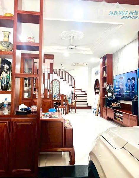 PHÂN LÔ VỈA HÈ Ô TÔ TRÁNH MỄ TRÌ KINH DOANH NGÀY ĐÊM 60m 23 tỷ - 1