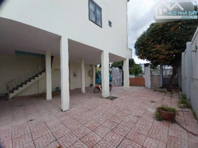 BÁN NHÀ 5 TẦNG 177M2 ( 8.5M X 20M) - HUỲNH THỊ MÀI HÓC MÔN - 5.47 TỶ. - 1