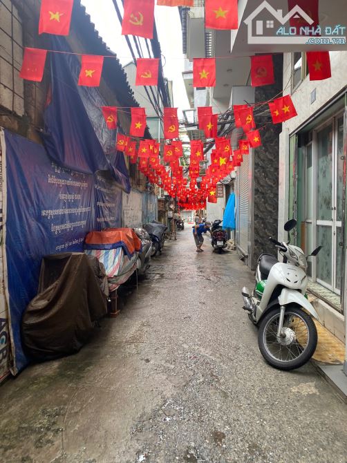 Thịnh Hào 2 - Nhà dân xây chắc chắn - Ngõ thẳng tắp - Gần phố - Cách ô tô 50m - 1