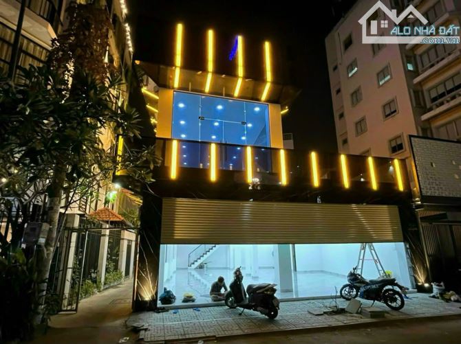 MẶT TIỀN NGANG KHỦNG 10M - 21 Thạch Thị Thanh, P.Tân Định | DT: 10X 18m | 2 Tầng | - 1