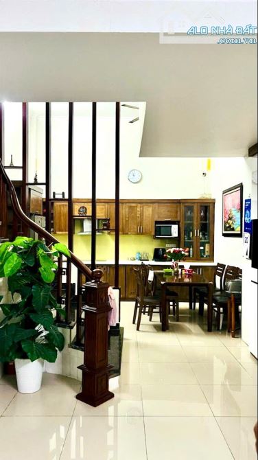 Dân xây Hoàng Cầu, phân lô ô tô 2 mặt ngõ, kinh doanh, ô tô vào nhà, 61m*4T - 1