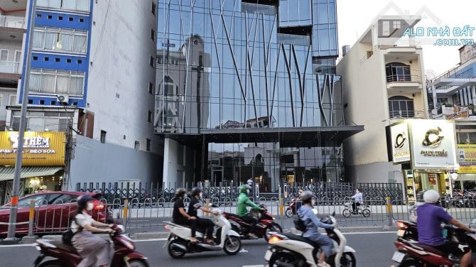 Chuyển nhượng Tòa nhà 68 Phan Đăng Lưu, Phường 5, Phú Nhuận. DTSD: 14000m2 - 1