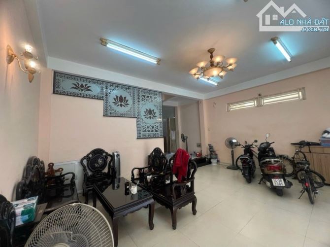 🔥 HẺM Ô TÔ NGUYỄN XÍ - 70M2 - 3 TẦNG - SÁT VINCOM - NHỈNH 10 TỶ - 1