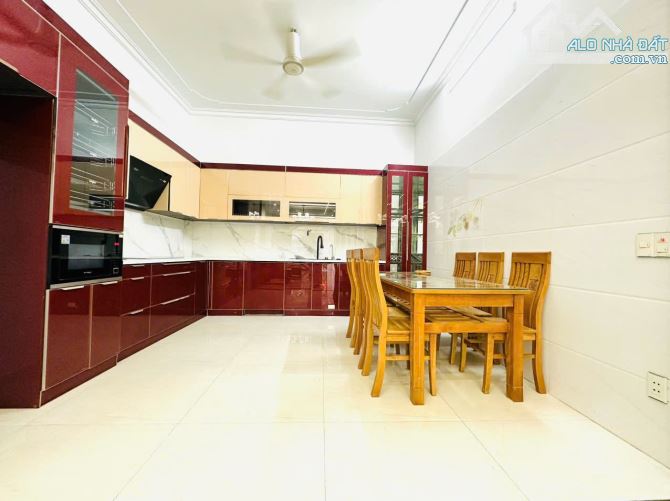 Bán Nhà 90m- 3 tầng Thiên Lôi, vị trí đắc địa, thuộc khu dân cư văn minh, đường rộng 15m, - 1