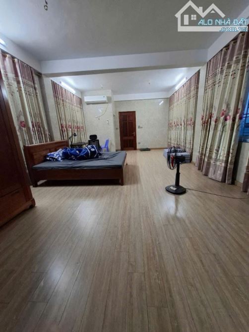 Mặt phố Nguyễn Văn Trỗi sầm uất cạnh Làng việt kiều Châu Âu 40m2 chỉ 9.x tỷ. - 1