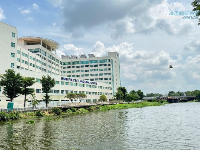 Bán lô đất biệt thự sông 323m2 full thổ cư, giá rẻ nhất khu Vĩnh Phú - 1