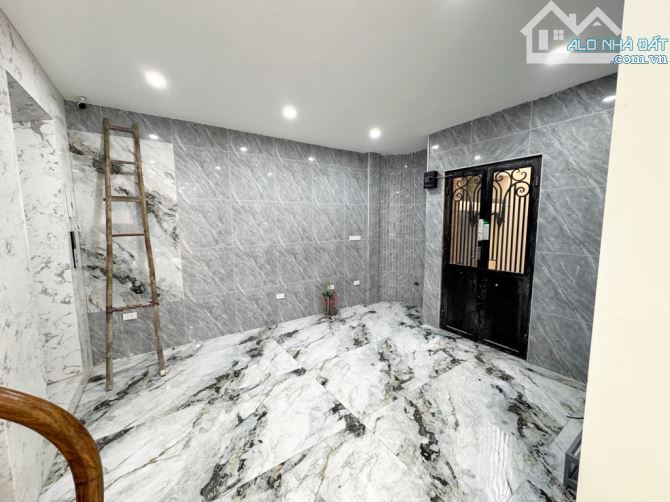 Bán nhà dòng tiền Võ Thị Sáu, 50m, 7 tầng, 13 Tỷ, 10 phòng KK, gần CV tuổi trẻ, PCCC đủ - 1