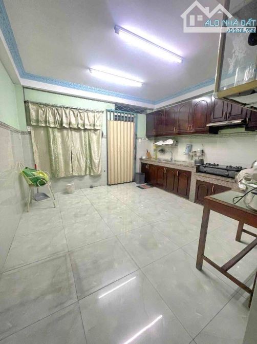 BÁN NHÀ HẺM OTO THÔNG - HỒ HỌC LÃM - BÌNH TÂN - 4x20M - 3 TẦNG -  HƠN 6 TỶ. - 1