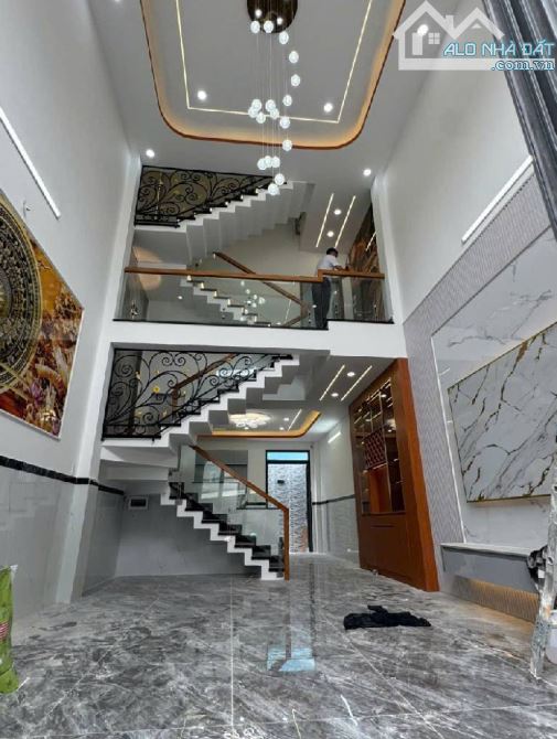 Bán Nhà Gần Chợ Đầu Mối Hóc Môn – Xã Bà Điểm, Hẻm Xe Tải, 3 Tầng Kiên Cố – Chỉ 4,95 Tỷ - 1