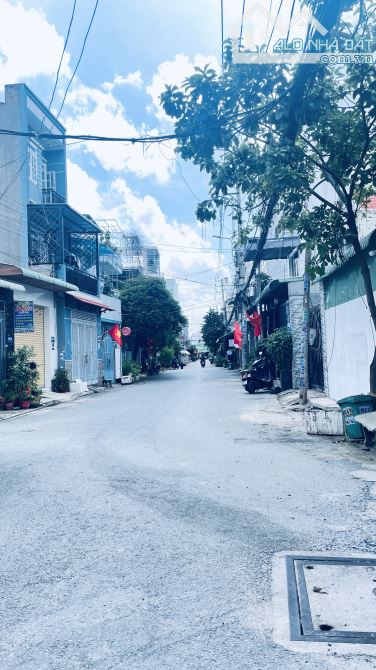 Q12- TCH ,4x13, 1 trệt 1 lững, 2 PN,  Oto chạy quanh nhà,💸chì 4đ hơn - 1