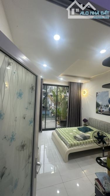 BÁN 2 CĂN NHÀ LIỀN KỀ TÔ KÍ TMT VỪA Ở VỪA KINH DOANH VỊ TRÍ SIÊU ĐẸP - 1