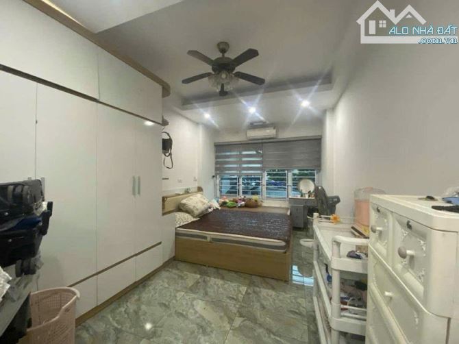 Bán nhà riêng ngõ 3 Đỗ Nhuận đối diện công viên Hòa Bình, 32m2, 5 tầng, giá 7.7 tỷ - 1