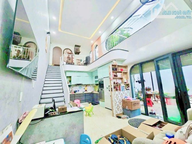 HN055( NP489)  Hạ 350tr ( 6 Tỷ 7 Còn 6tỷ 350tr )  Bán Căn Nhà Vườn Lô Biệt Thự P Tân Phong - 1