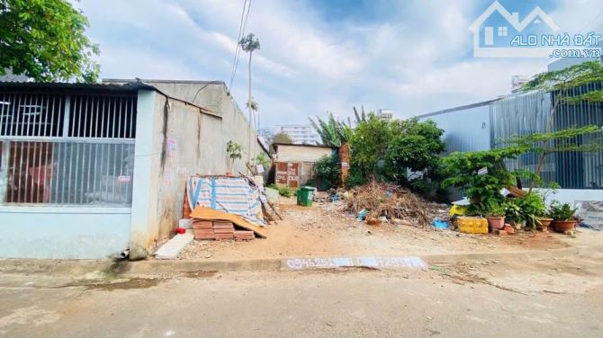 Đất đẹp hẻm Trịnh Văn Cấn gần trường Đông Du khu dân cư đông đúc ô bàn cờ - 1