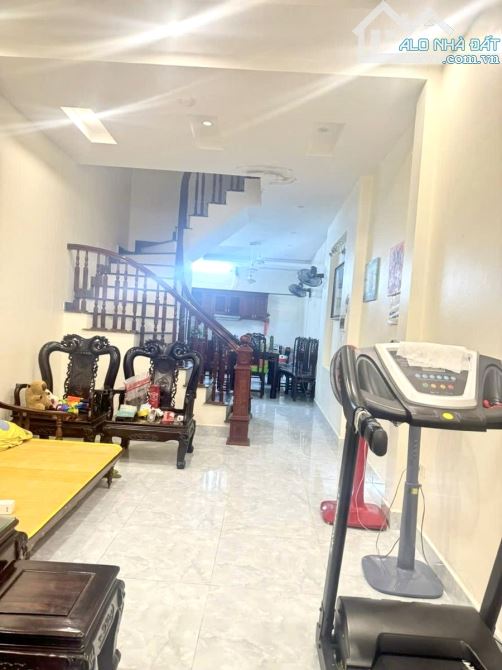 GIÁ TUYỆT CHỦNG PHỐ LÁNG HẠ  - 15M RA PHỐ LÁNG HẠ - Ô TÔ ĐỖ CỬA - 4 TẦNG 63M CHỈ HƠN 13 TỶ - 1