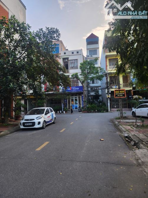 Bán lô đất P. Đại Phúc làn 2 bình than nhìn vườn hoa dt 76.5m2 mt 4.5m hướng TB giá 8.3tỷ - 1
