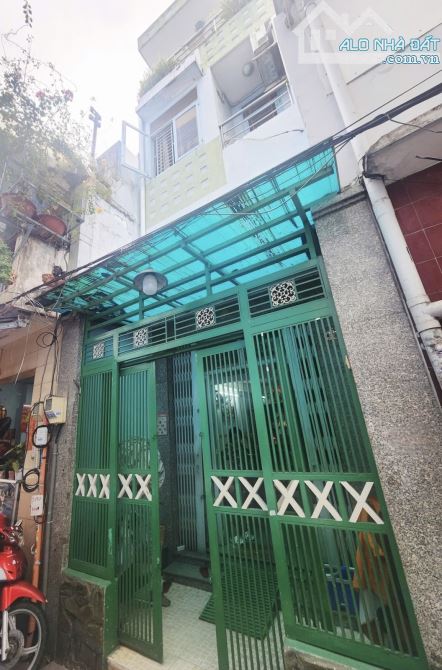 Sát mặt tiền Nhật Tảo ngay Cao Ốc Nguyễn Kim. Nhà 4 tầng BTCT. 3PN. Gần 40m2. Giá 6,x tỷ - 1