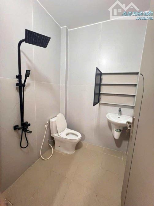 Cho thuê nhà rộng rãi KDC 923 có máy lạnh 8 triệu - 1