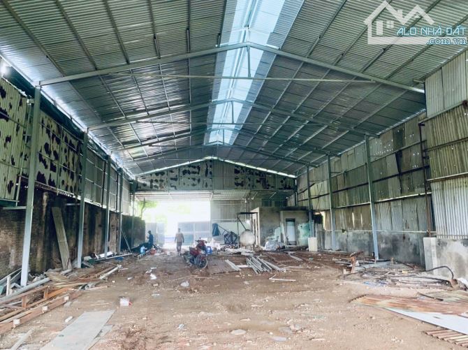 Cho thuê 700m2 gần cầu đuống giá chỉ 30tr - 1