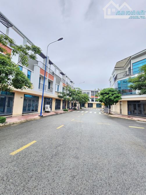 2,7Tỷ TL🔥Bán nhà 2 lầu hoàn công gần chợ Bình Phước B chỉ 200m, p.Bình Chuẩn, Tp.Thuận An - 1