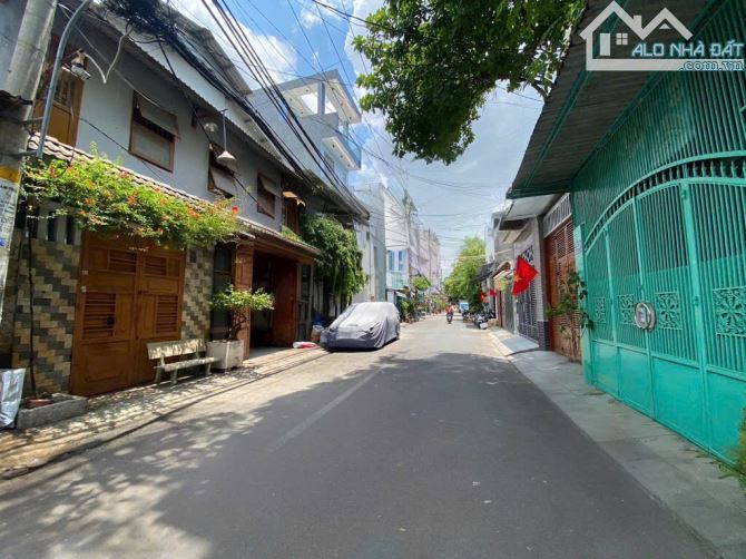 Nhà đẹp Bình Tân-Đường 8M-Giáp Tân Phú-Sát MT Lê Văn Qưới-P.BTĐ-66m2-4x17-5tầng-4PN,5WC - 1