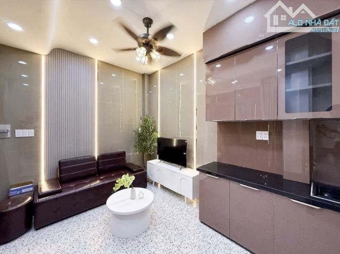Bán Nhà Bình Thạnh - Siêu Phẩm Gần Bà Chiểu - 4 Tầng - Full Nội Thất - Chỉ 4.05 Tỷ - 1