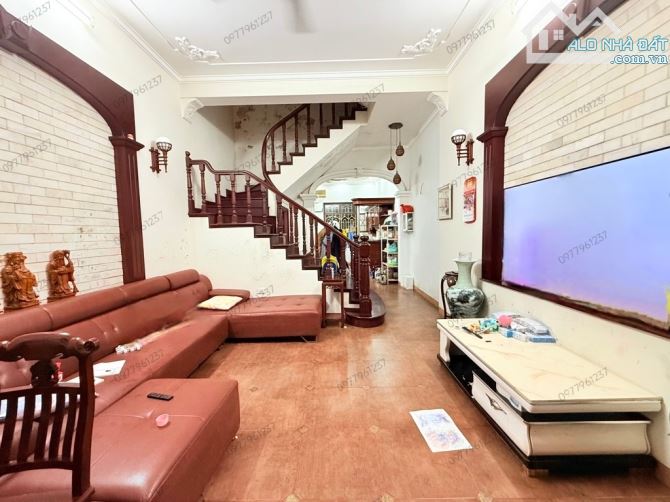 BÁN NHÀ NGHĨA ĐÔ 76m2. 3 Ô TÔ TRÁNH ĐỖ TRƯỚC NHÀ + VỈA HÈ RỘNG - GẦN KHU BIỆT THỰ - 1