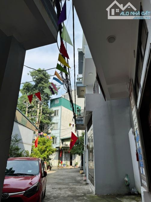 Cầu Bươu - Thanh Trì.40m2 bán đất tặng nhà 2 tầng kiên cố, ô tô cách vài bước. Giá 1,7tỷ - 1