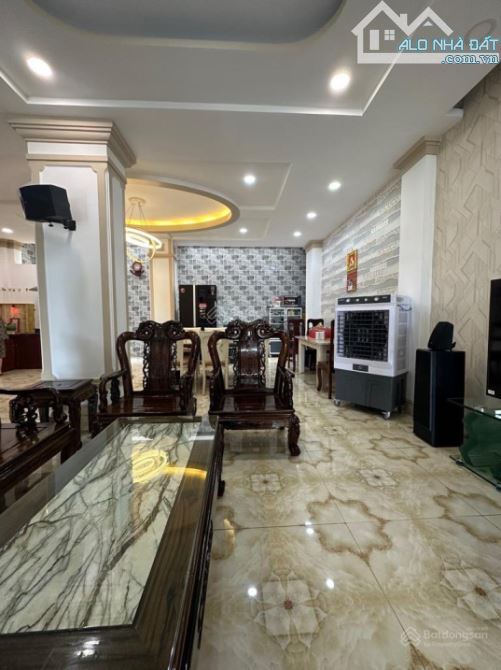 BÁN NHÀ MẶT TIỀN TRẦN THỊ NGÔI - GIÁP AEON MALL CAO LỖ, QUẬN 8 - 4 TẦNG (8x20M) - CHỈ - 1
