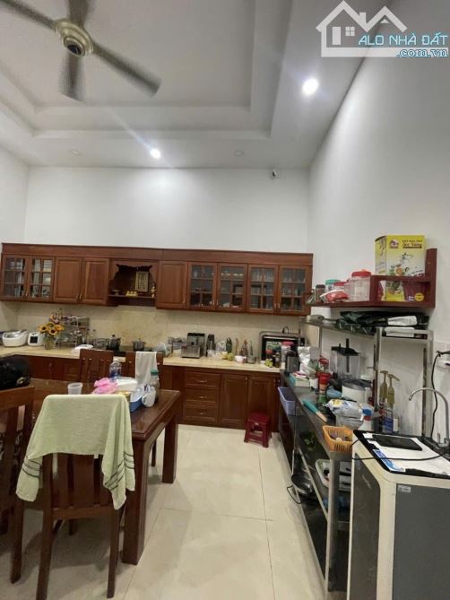 Biệt thự 3 tầng Lovera – Nội thất Châu Âu – SHR – Giá 14,5 tỷ TL – Đường 16m thông thoáng - 1