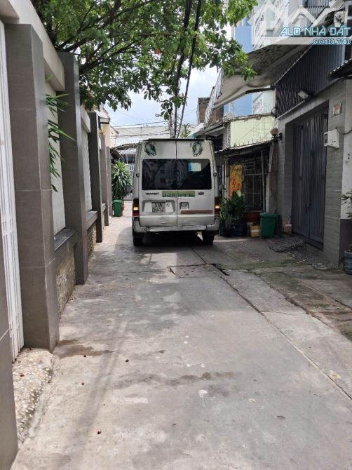 HẺM XE HƠI- LÊ VĂN QUỚI -BÌNH TRỊ ĐÔNG- BÌNH TÂN -4 TẦNG -DT: 4*14M- 6 TỶ 5 - 1