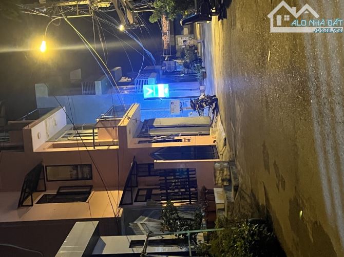 Nhà Bè xe hơi tới nhà, gần 100m2, dài 19m, chỉ 4.x tỷ - 1