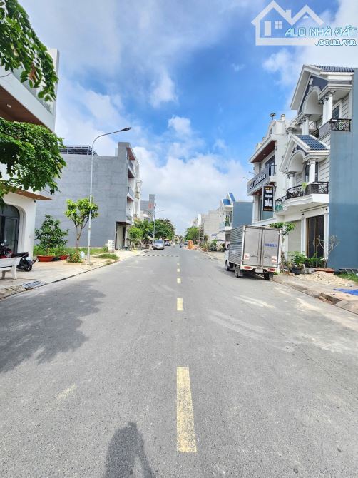 Bán đất trục chính KDC gần vòng xoay An Phú 1km, p.An Phú Tp.Thuận An chỉ 4ty600 TL M7423 - 1