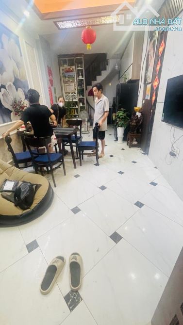 An Dương Vương-5 tầng-Thoáng sáng- Nội thất đầy đủ - 1