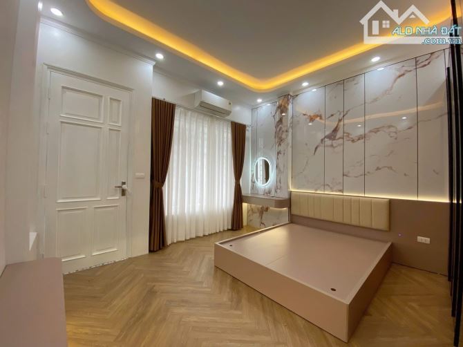 Bán nhà Nguyễn Khang Cầu Giấy,ôtô tránh,vào nhà kinh doanh văn phòng dt 40/45m 6T MT 4m - 1