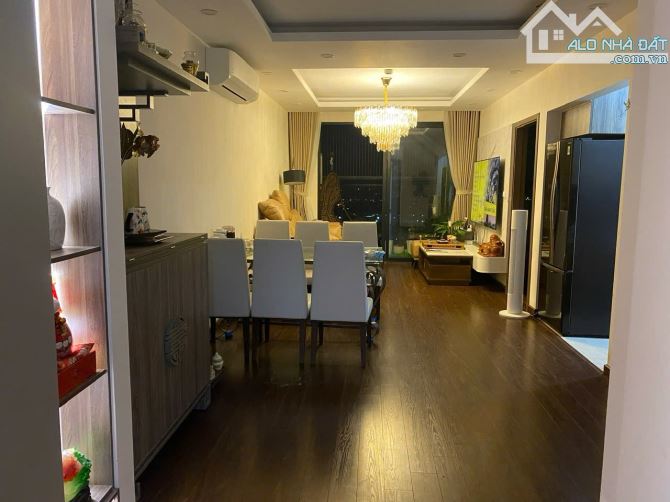 Bán căn hộ trục hoa hậu Bea Sky-Nguyễn Xiển 2n2vs có ban công view đẹp nhất toà.Giá 5tỷ150 - 1