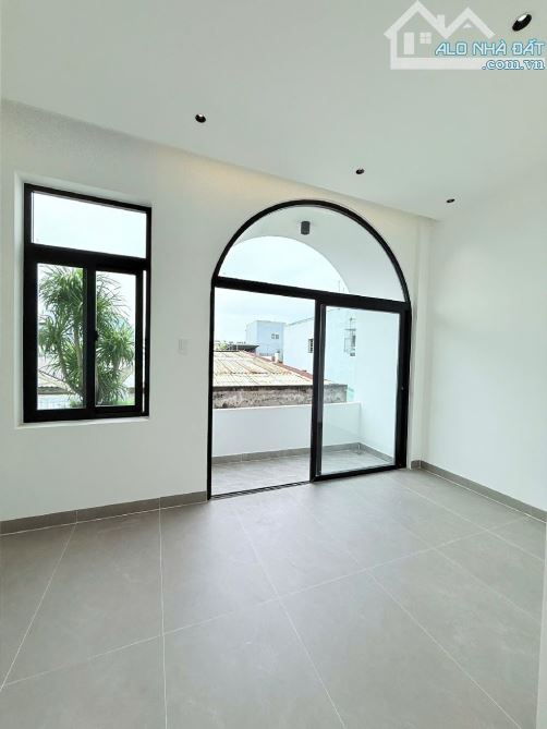 BÁN NHÀ ĐẸP 3 TẦNG ĐƯỜNG TRẦN CAO VÂN FULL NỘI THẤT TT THANH KHÊ CÓ CHỖ ĐỖ Ô TÔ NHỈNH 4 TỶ - 12