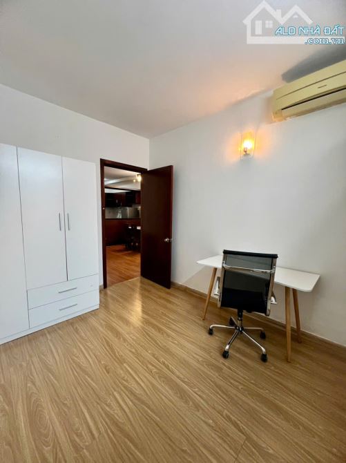 Cho thuê căn hộ 2PN, 2WC, 80m2 chỉ 13 triệu tại Orient Apartment, Bến Vân Đồn, Q4 - 13