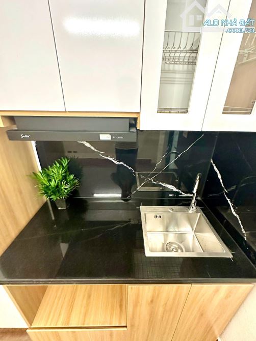 PHÂN LÔ Ô TÔ TRÁNH - CẦU GIẤY - 52M2 - 7T THANG MÁY - CHO THUÊ 50TR/THÁNG - NHỈNH 25 TỶ - 13