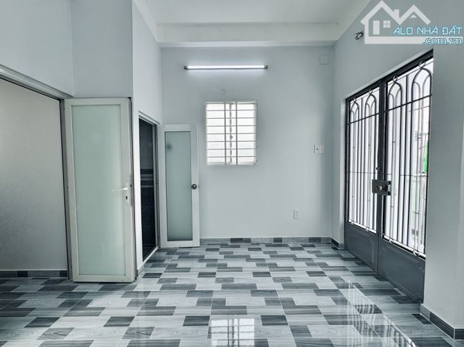 🏡H.àng tuyển Lạc Long Quân - 18m2 - 5 T.ầng - H.oàn công đủ , SHR vuông - MT h.ẻm 8m 🏡 - 13